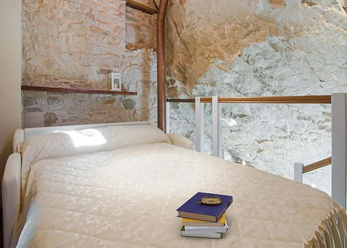 Romantic Medieval Escape Tatil Evi Petrella Guidi