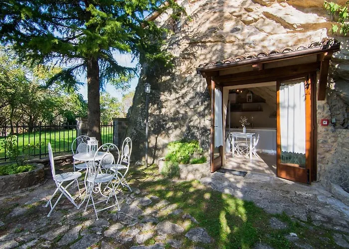 Romantic Medieval Escape Tatil Evi Petrella Guidi