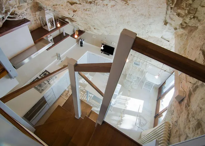 Romantic Medieval Escape Petrella Guidi